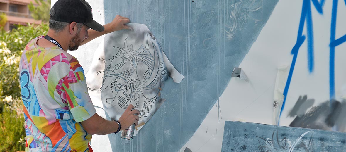 upaint monaco street art