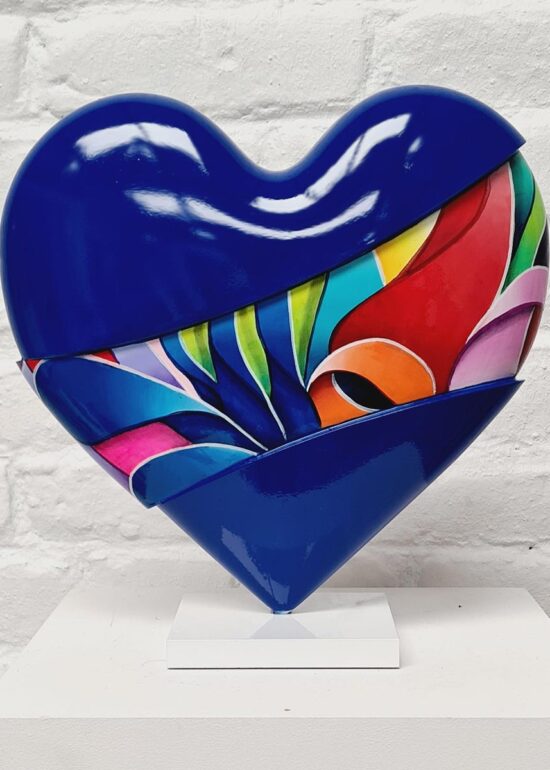 Heart sculpture - 30 cm High